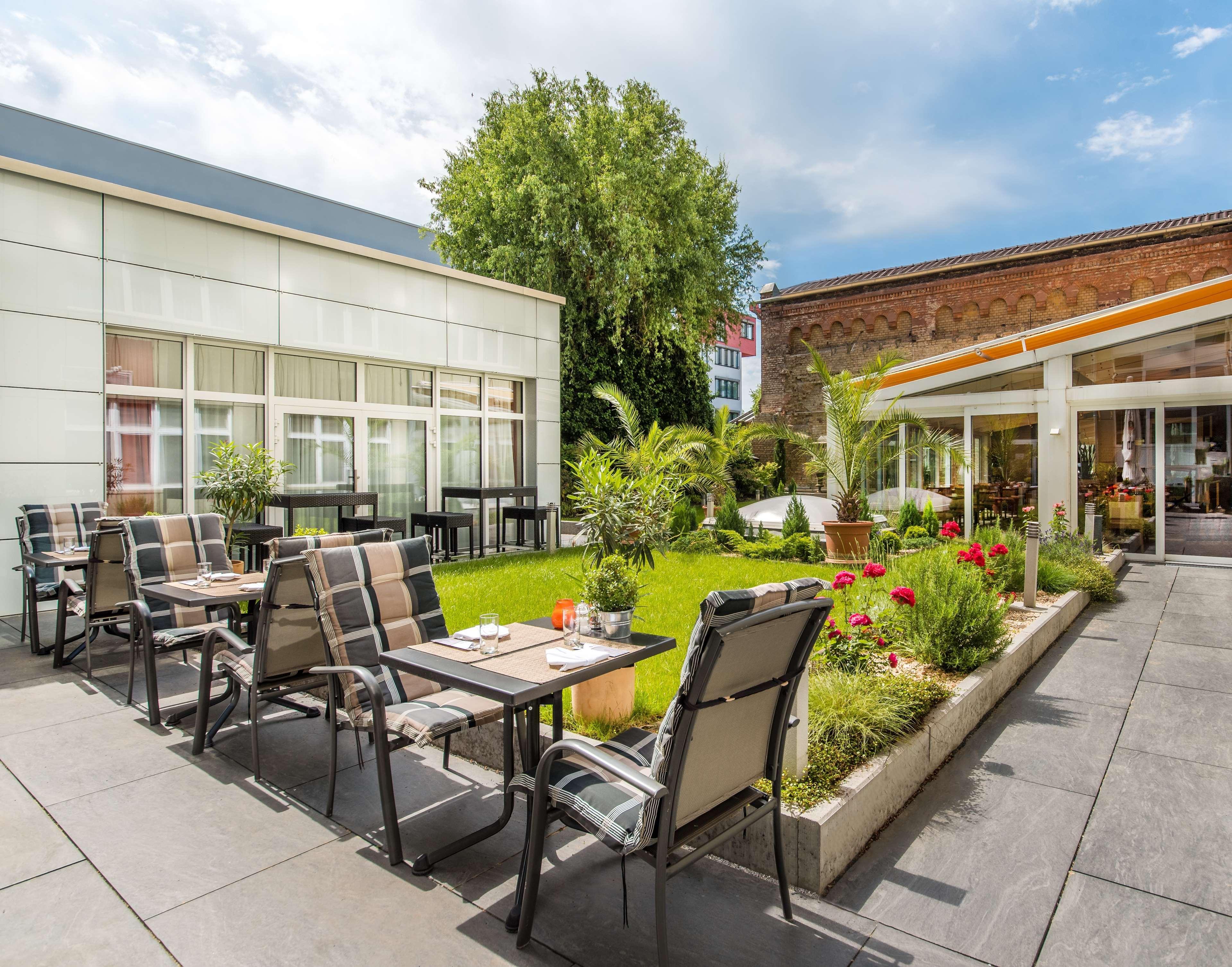 Western Delta Park Hotel
