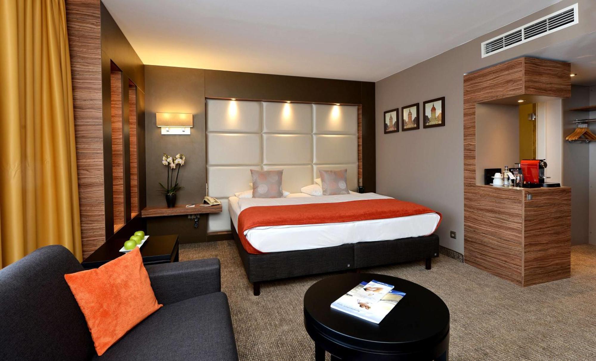 Western Delta Park Hotel 4*